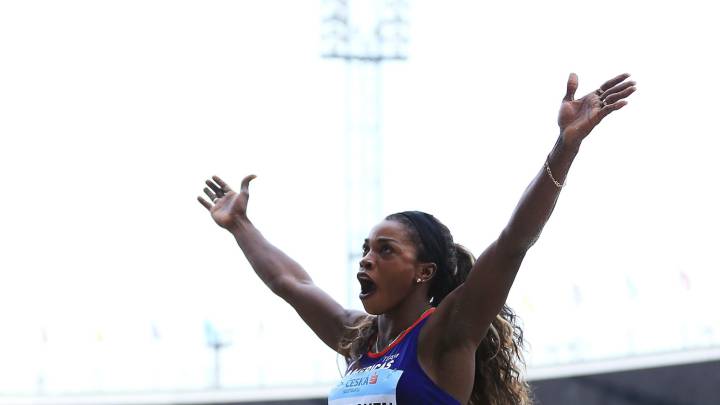 Caterine Ibargüen molesta por la decisión de la IAAF