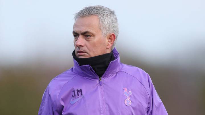 José Mourinho dirige la primera práctica del Tottenham