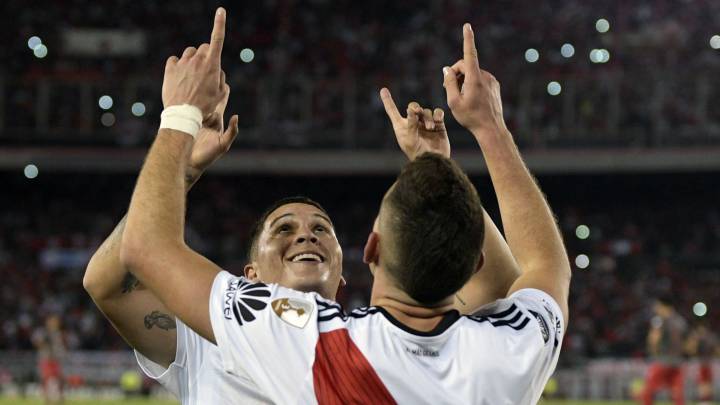 Filipe Luis recuerda a Santos Borré y elogia a Juan Fernando Quintero