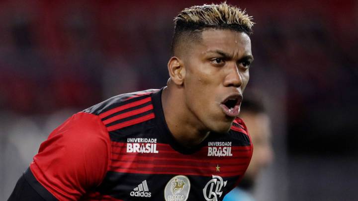 Orlando Berrío celebra con Flamengo