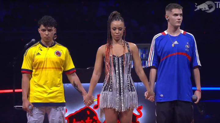 El rapero colombiano Valles-T se enfrentóa Bnet en la gran final de la Batalla de los Gallos en España. El vallecaucano quedó segundo.