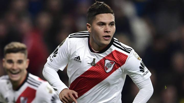 Juan Fernando Quintero celebra el gol que marcó en la final de la Copa Libertadores