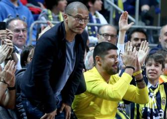 Alex de Souza, ídolo de Fenerbahce, elogia a Falcao