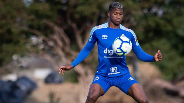 Luis Manuel Orejuela, lateral derecho de Cruzeiro