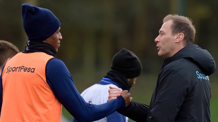 Yerry Mina y Duncan Ferguson en el Everton