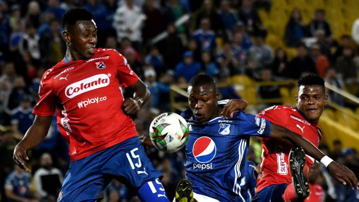 El ex Santa Fe y DIM jugará en 2020 en Ecuador. El central colombiano tendrá su primera experiencia en el exterior. Urrego tiene 9 títulos en su carrera.