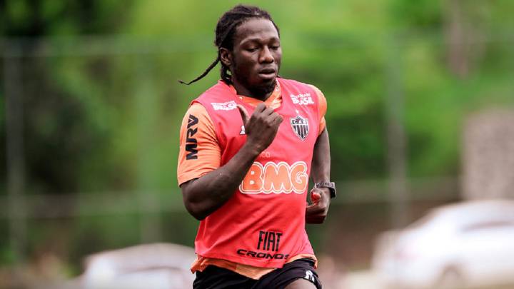 Yimmi Chará en un entrenamiento de Atlético Mineiro