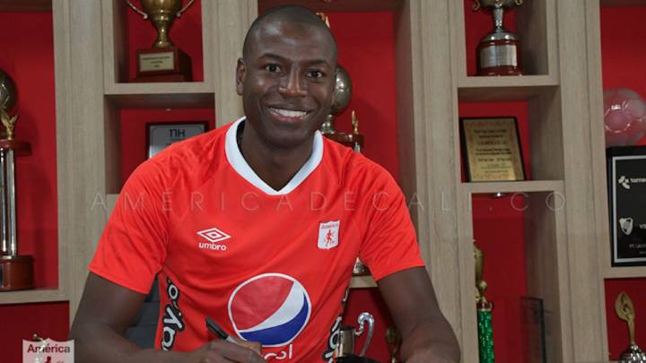 Adrián Ramos fue oficializado por el América de Cali. El jugador que pasó por el fútbol español y alemán regresa al equipo vallecaucano en 2020