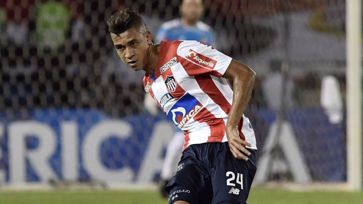Víctor Cantillo es nuevo jugador de Corinthians