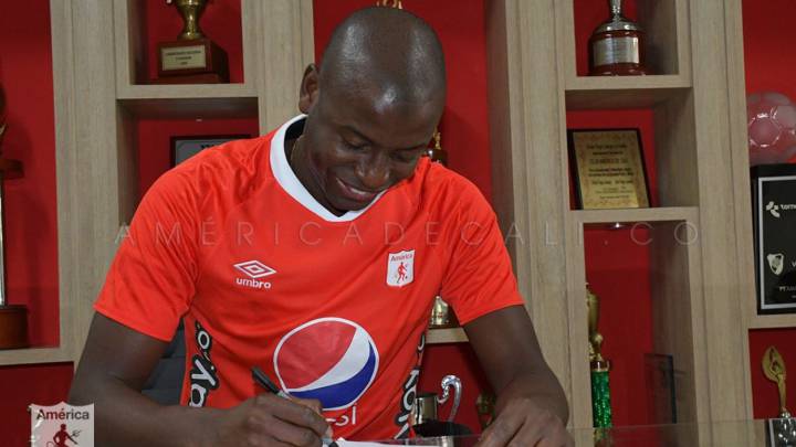 América de Cali aplazó la rueda de prensa de presentación de Adrián Ramos con el equipo escarlata actual campeón de la Liga Águila II - 2019