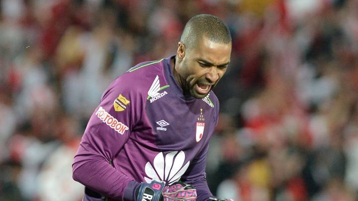 El portero Robinson Zapata fue confirmado como nuevo refuerzo de Jaguares de Córdoba para la siguiente temporada.