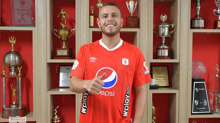Felipe Jaramillo presentado como nuevo jugador de América