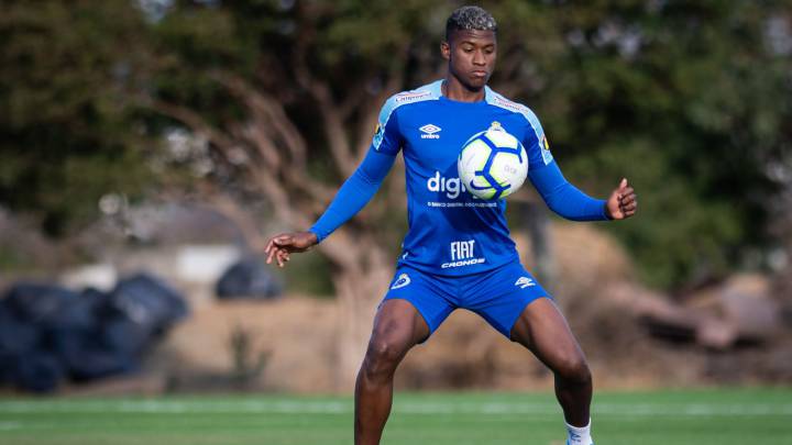 Luis Manuel Orejuela en entrenamiento con Cruzeiro