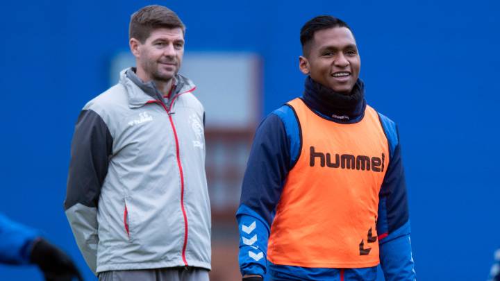 Gerrard compara a Alfredo Morelos con Luis Suárez