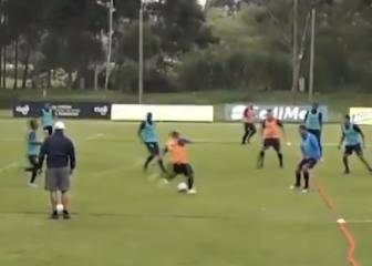Sexto día de entreno del DIM y Javier Reina hace lindo gol