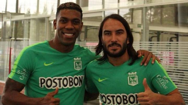 Orlando Berrío y Sebastián Pérez hacen parte de la práctica de Atlético Nacional