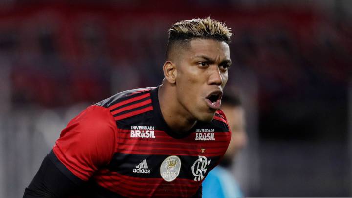 Cerro Porteño estaría interesado en fichar al colombiano Orlando Berrío que actualmente milita en Flamengo