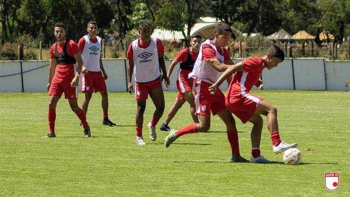 Hollman Mccormick, delantero de 14 años convocado por Harold Rivera en Santa Fe