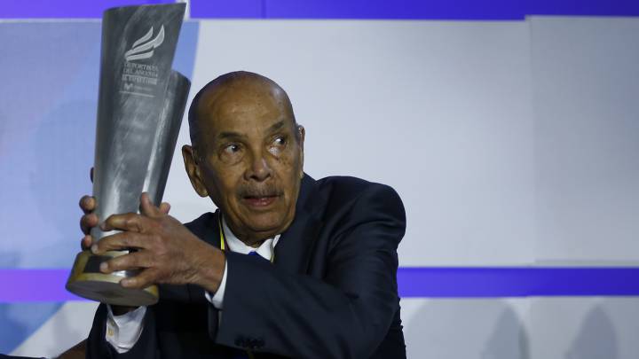 Efraín 'El Caimán' Sánchez falleció a los 93 años de edad. Recordado por su gran legado en el Fútbol Colombiano y en la Selección Colombia