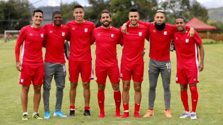 Harold Rivera no descarta que pueda llegar un delantero más al equipo.
