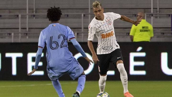 Víctor Cantillo fue elogiado tras los primeros encuentros que disputó con Corinthians, su nuevo equipo ante New York City y Atlético Nacional