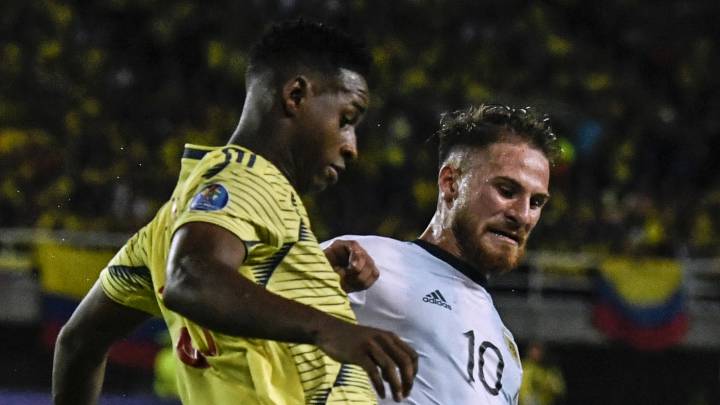 Andrés Reyes en partido con la Selección en el Torneo Preolímpico Sub 23