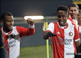 Agónica asistencia de Sinisterra a los 120' en Copa de Holanda