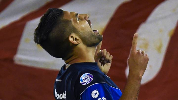 Jonathan Agudelo marcó el gol de Gimnasia frente a Huracán. Maradona contento con el colombiano