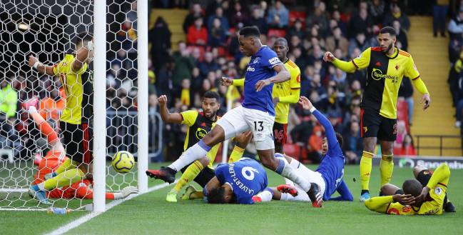 El toque de Yerry Mina para marcar su primer gol ante Watford