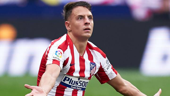Santiago Arias se recupera de una lesión muscular