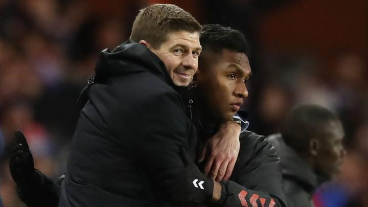 Steven Gerrard respalda a Alfredo Morelos