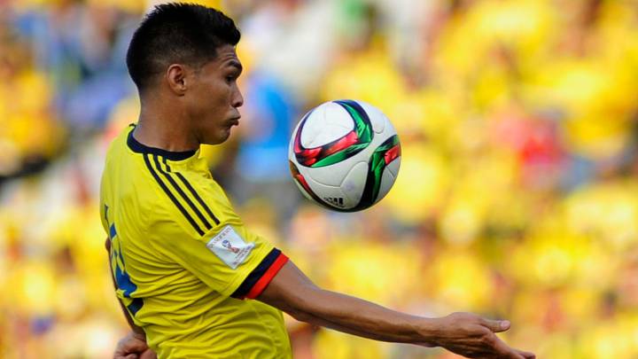 Teo Gutiérrez contra Perú en Eliminatorias a Rusia 2018