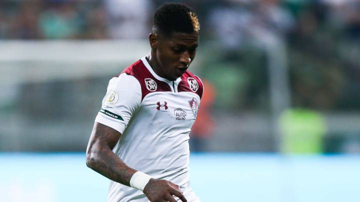 El colombiano Yony González entrenó por primera vez con Corinthinas