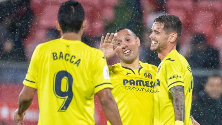 Santi Cazorla confía en Carlos Bacca para alcanzar los objetivos del Villarreal.