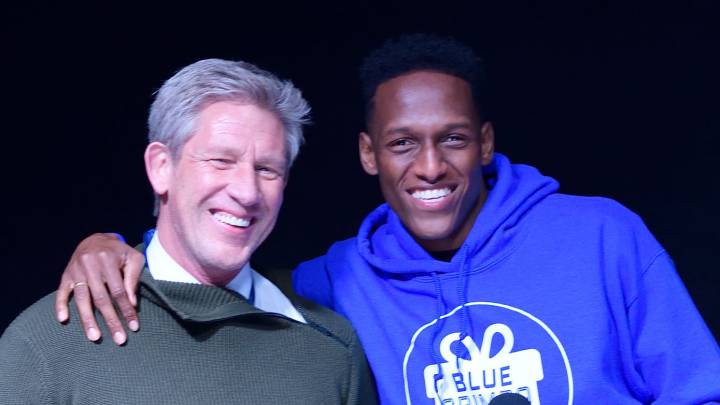 Marcel Brands, director deportivo del Everton y Yerry Mina, quien lo elogió