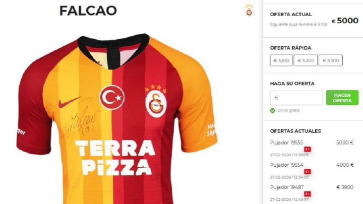 Subastan camiseta que usó Falcao ante Fenerbahce