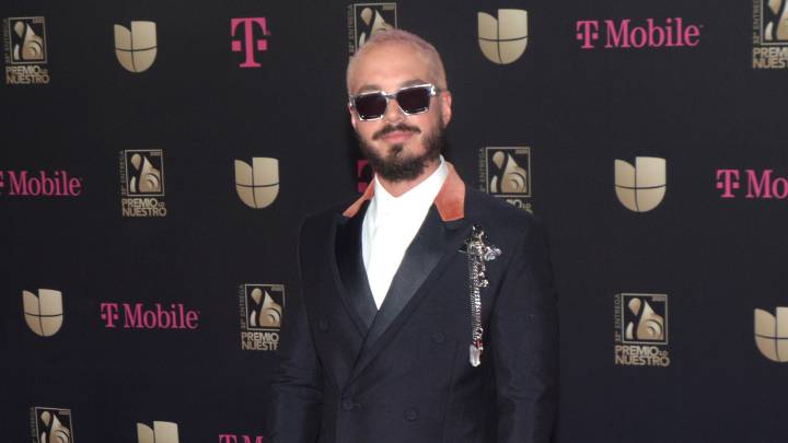 Además, entre los millones de fanáticos de ambos cantantes causó gracia el particular apodo con el que J Balvin llamó a Justin Bieber, ya que su mensaje lo concluye "Grande 'juan' Bieber".