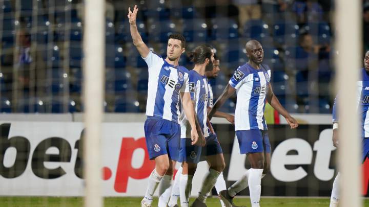 Porto gana ante Santa Clara y es nuevo líder de la Liga de Portugal