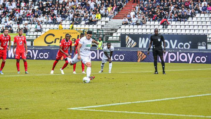 Once Caldas y América empatan en Manizales por la fecha 8