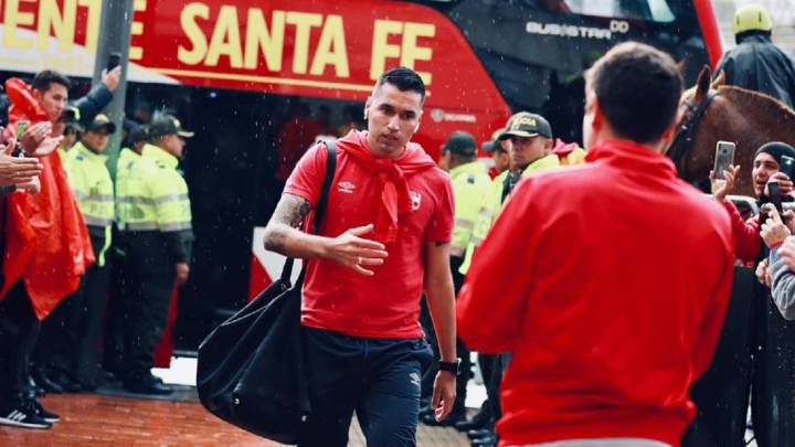 Santa Fe confirma lesiones de Leandro Castellanos y Dairon Mosquera.