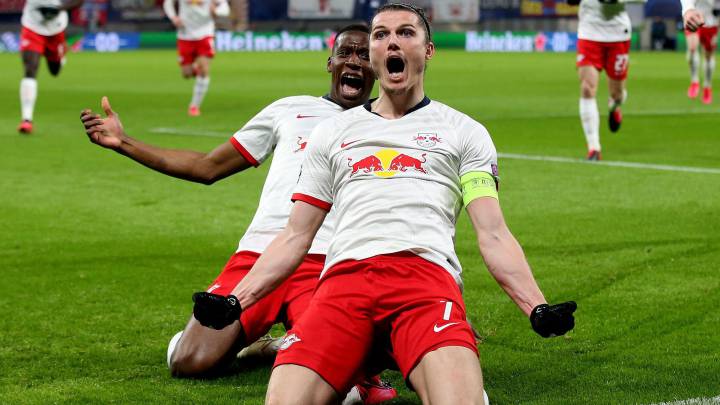 Tottenham fue derrotado por el Leipzig en el Red Bull Arena dos goles por cero en los octavos de final de la Champions League. Davinson no jugó