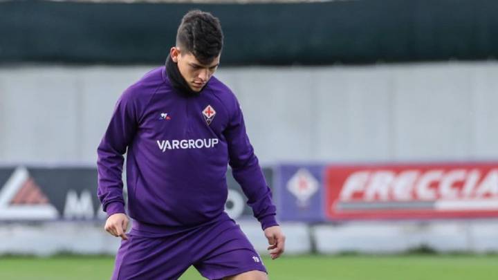 Kevin Agudelo en aislamiento por el positivo de Vlahovic