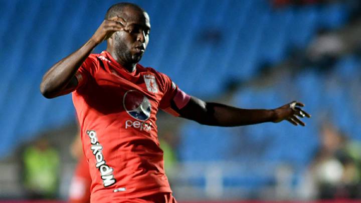 Luis Paz, jugador de América que habla sobre cómo entrenan frente al coronavirus