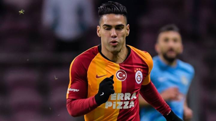 Radamel Falcao cumplirá una temporada en Galatasaray. Falcao, pese a algunas lesiones, ha logrado demostrar su enorme potencial en ataque y ya suma nueve tantos en la Superliga de Turquía.