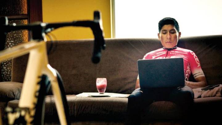 Nairo Quintana, Dayer y Winner Anacona vuelven a sus casas tras 8 días de aislamiento por llegar de Europa.