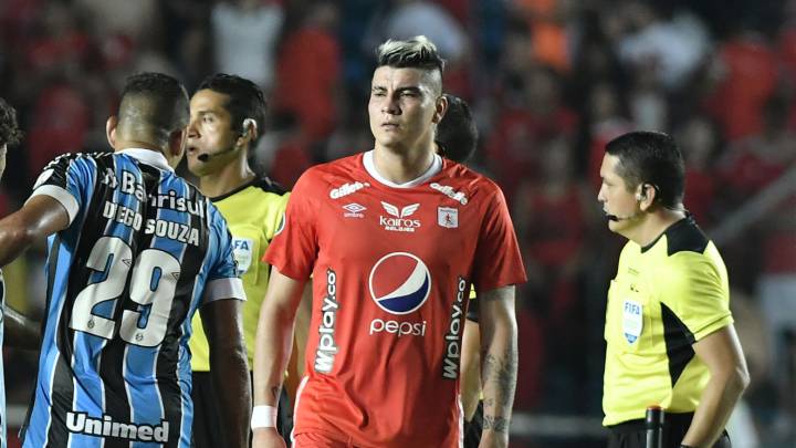 Conmebol anticipa pago a clubes que estén activos en Libertadores o Sudamericana para mitigar impacto del coronavirus.