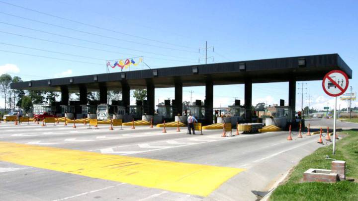 El Decreto 482 suspende el cobro de peajes en Colombia para vehículos con excepciónes