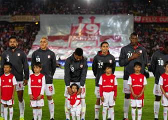 Acuerda salarios de jugadores y suspende contratos del femenino