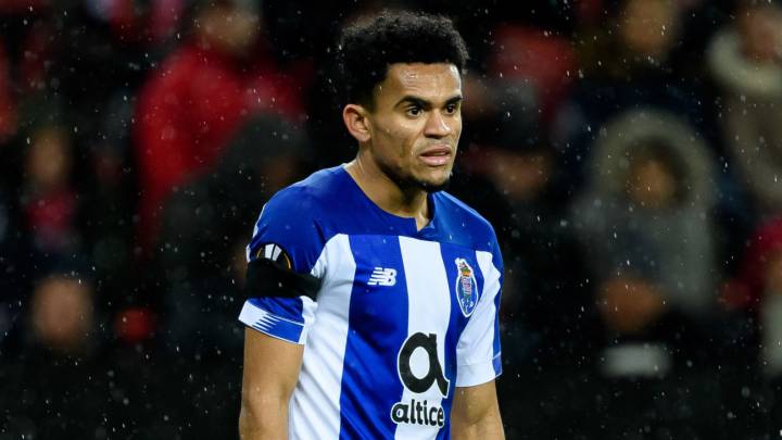Luis Díaz y Matheus Uribe podrían reducir su salario en Porto por la pandemia