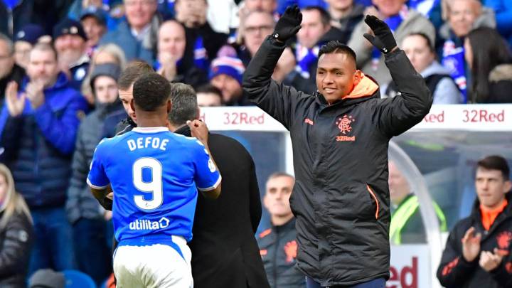 Defoe elogia a Alfredo Morelos